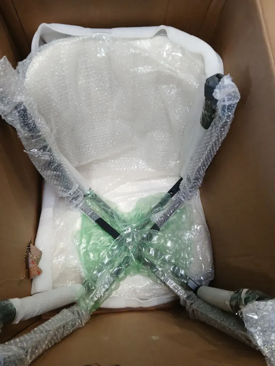 White PU Leather Dining Chair Set of 2,Mid-Century Modern Accent Chairs for Kitchen,Dining Room,Living Room,Reception - image 4