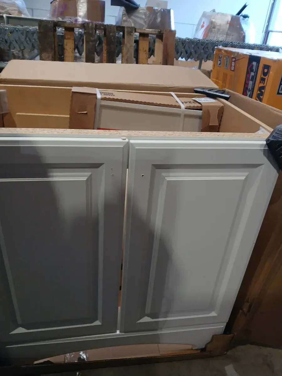 31 in. Single Sink White Bath Vanity with White Cultured Marble Top (Assembled) - image 3