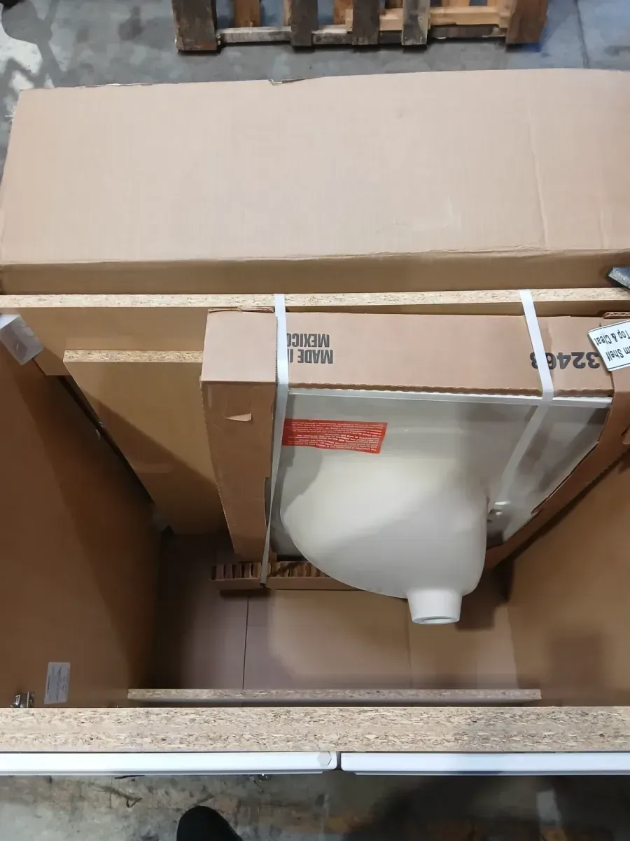 31 in. Single Sink White Bath Vanity with White Cultured Marble Top (Assembled) - image 4