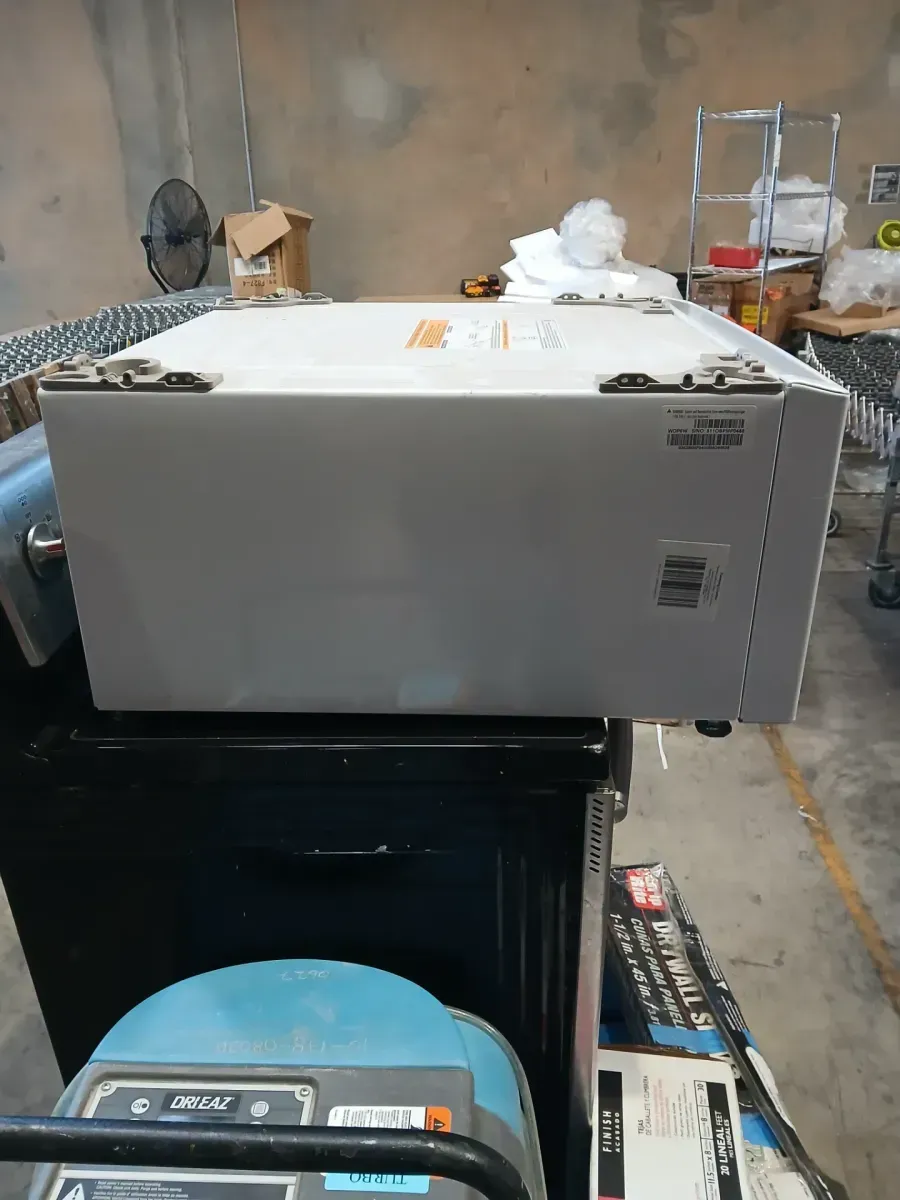 20.6 in. W 1 cu. ft. Countertop Microwave in Stainless Steel Convection with Air Fry 1050-Watt - image 3