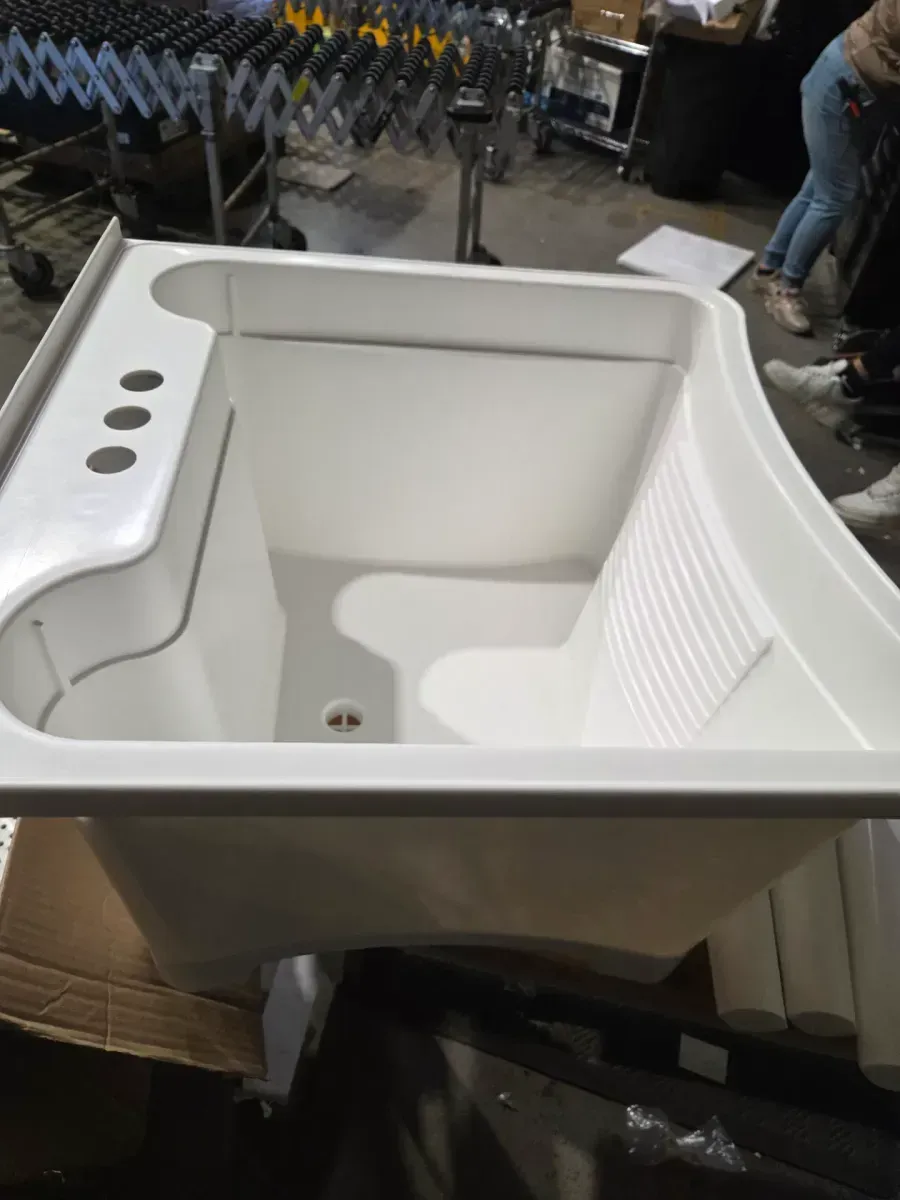 Glacier Bay 24.1 in. L x 24.1 in. W x 36.7 in. H Laundry Sink / Utility Sink Work Center in White with Pull-Out Faucet in Chrome - image 6