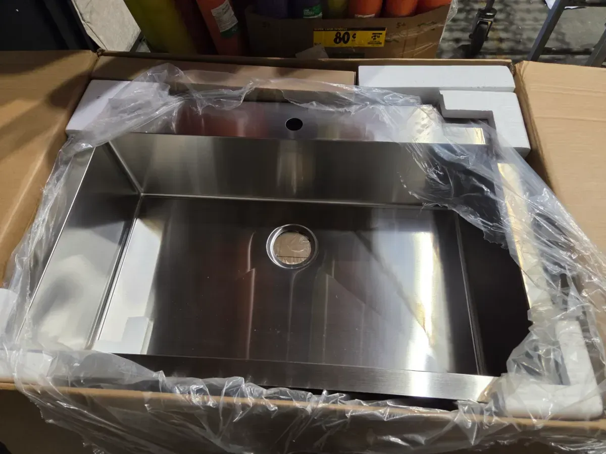 33 in. Drop-In/Undermount Single Bowl 18-Gauge Gunmetal Sliver Stainless Steel Kitchen Sink with Faucet and Bottom Grids - image 4