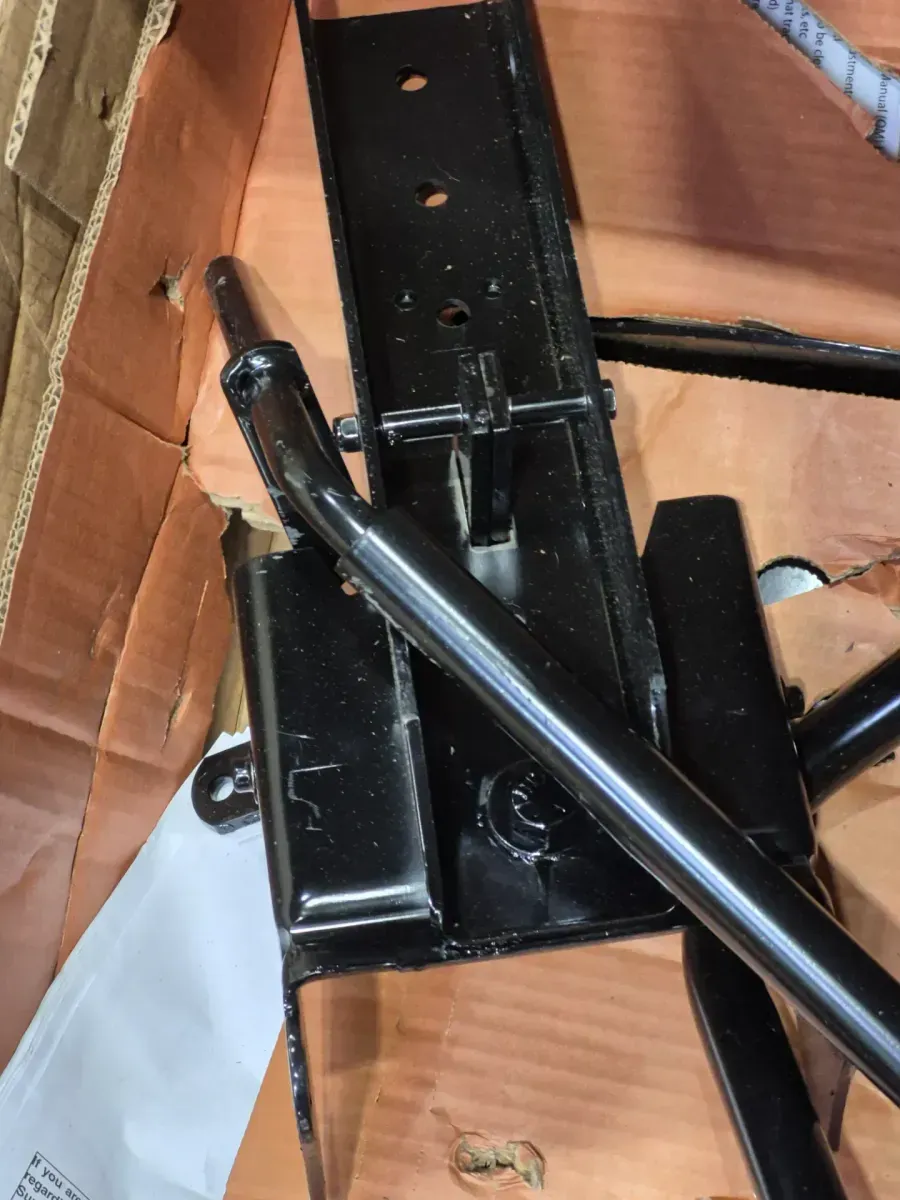 Original Kettle 22 in. Charcoal Grill in Black with One-Touch Cleaning System - image 4