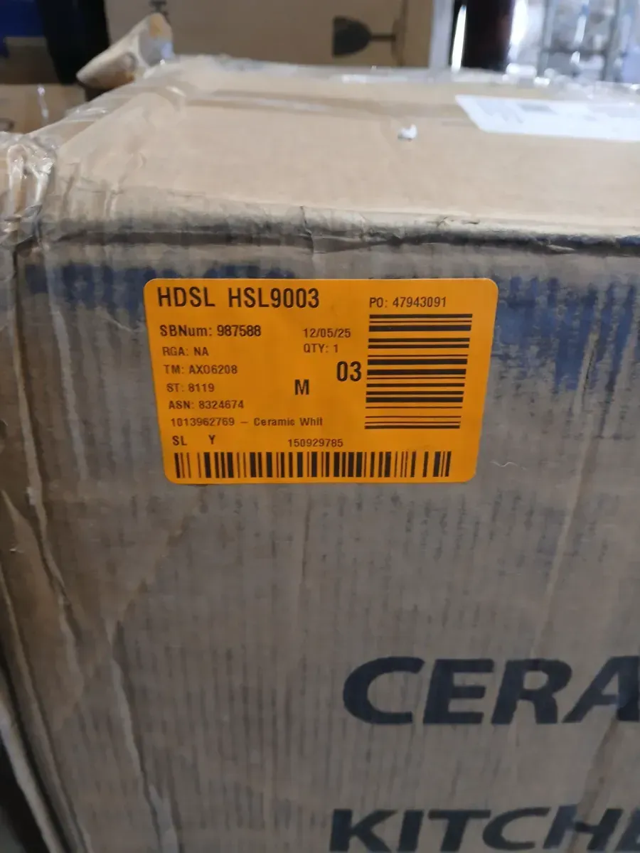 33 in. Farmhouse Apron Front Single Bowl Glossy Ceramic Undermount Workstation Kitchen Sink with Strainer - image 5