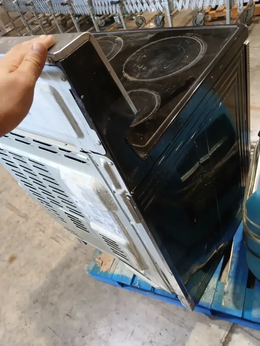 30 in. 5-Burner Element Smart Freestanding ENERGY STAR Certified Electric Range in Stainless Steel with Air Fry - image 6