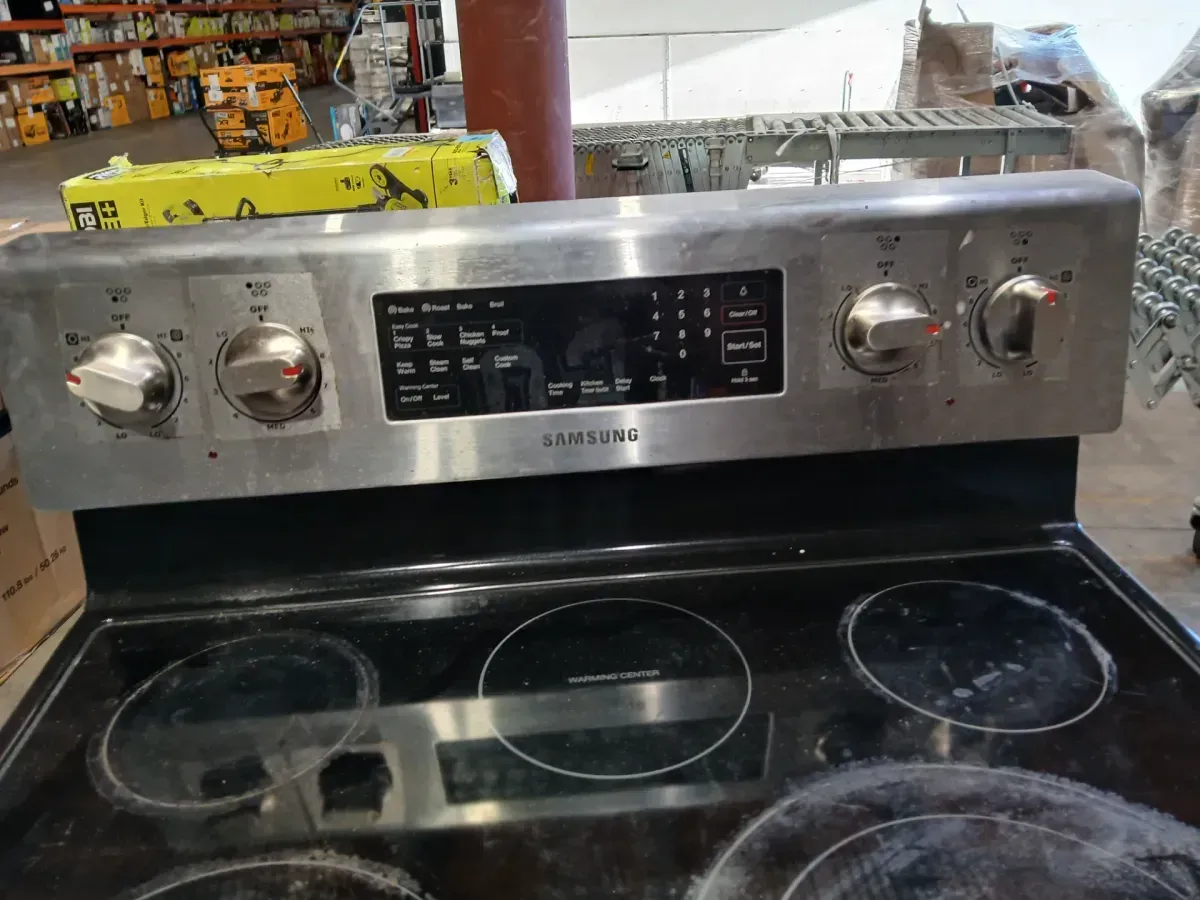 30 in. 5-Burner Element Smart Freestanding ENERGY STAR Certified Electric Range in Stainless Steel with Air Fry - image 8