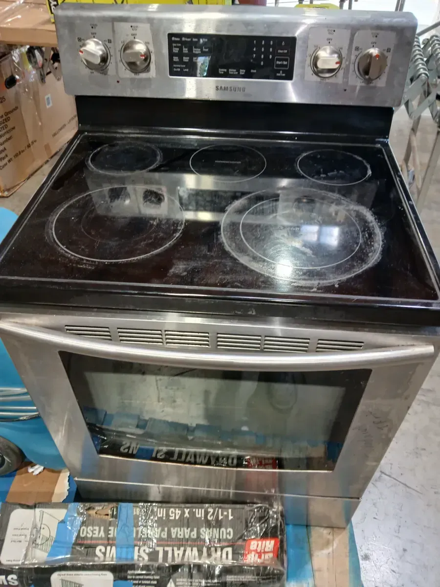 30 in. 5-Burner Element Smart Freestanding ENERGY STAR Certified Electric Range in Stainless Steel with Air Fry - image 2