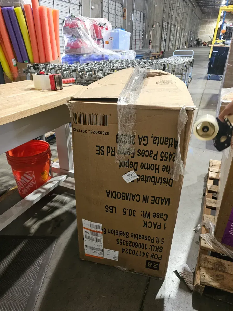 Life-Size Posable Skeleton Halloween Decoration - image 2