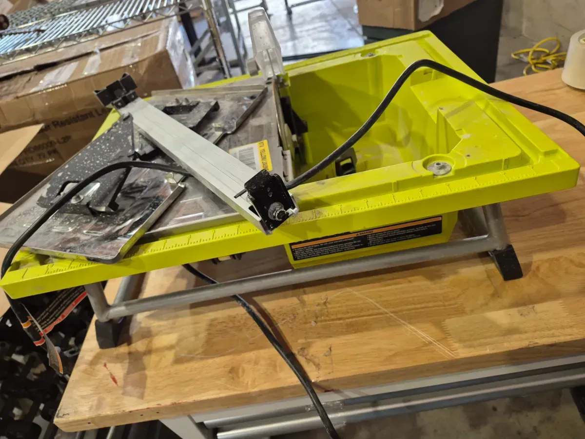 RYOBI 4.8 -Amps 7 in. Blade Corded Tabletop Wet Tile Saw - image 4