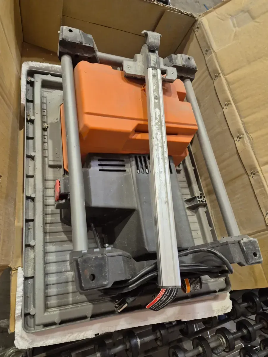 RIDGID 6.5-Amp 7 in. Blade Corded Table Top Wet Tile Saw - image 4