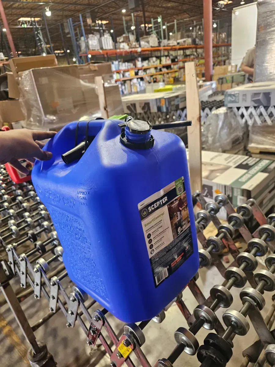 5 Gal. Smartcontrol Kerosene Can with Rear Handle, Blue Fuel Container - image 3