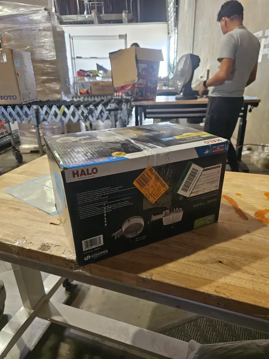 ALS 200-Watt Equivalent 6000 Lumen Gray Finish Dusk to Dawn Integrated LED Area Light/Flood Light - image 7