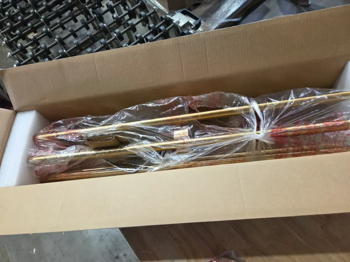 Modern 12-Light Sputnik-Style Chandelier - image 4