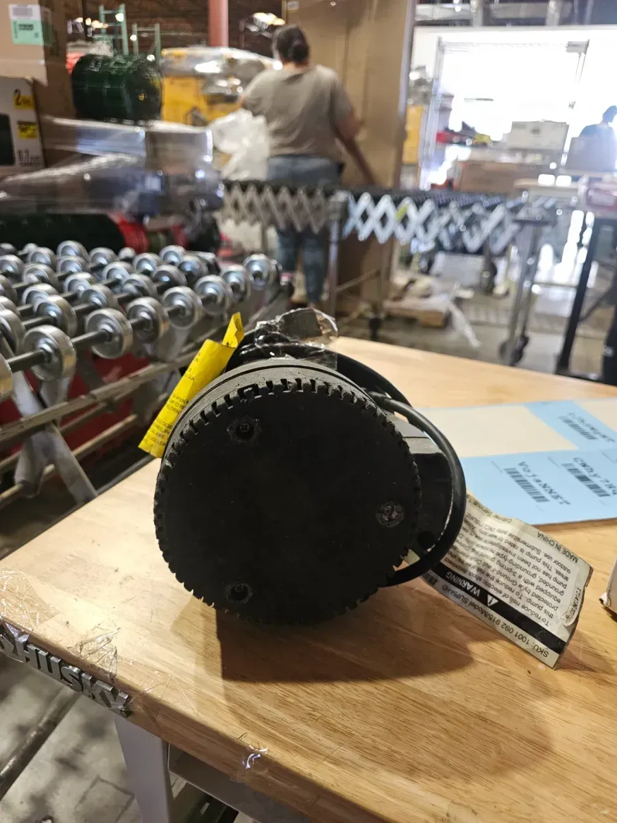 Everbilt 1/6 HP Submersible Thermoplastic Utility Pump - image 3