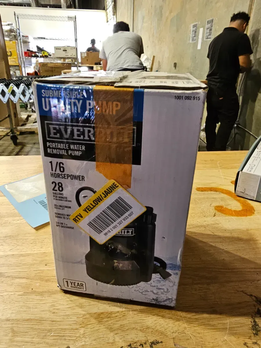 Everbilt 1/6 HP Submersible Thermoplastic Utility Pump - image 5