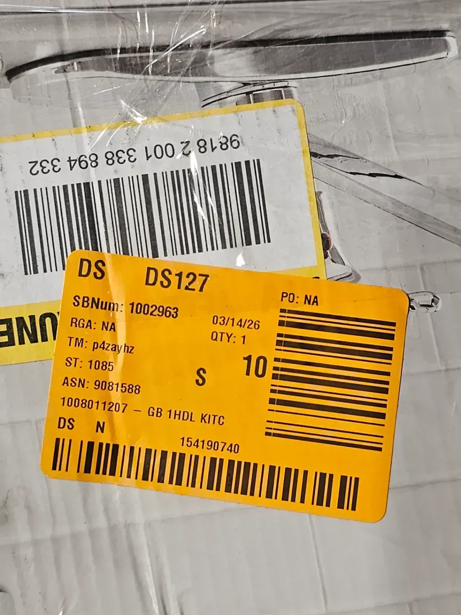 Single Handle Standard Kitchen Faucet in Chrome with White Side Sprayer - image 5