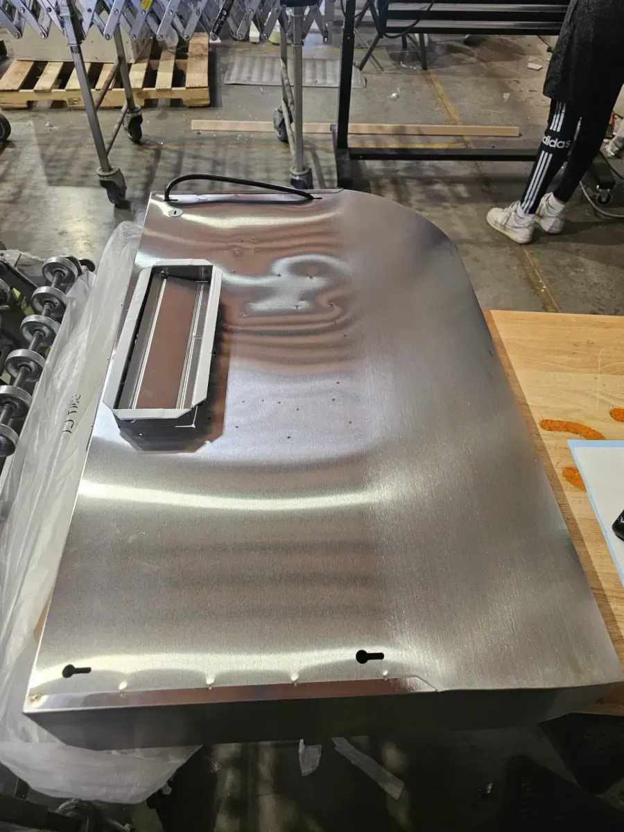 Classic 30 in. 300 CFM Undermount Range Hood with LED Light in White - image 3