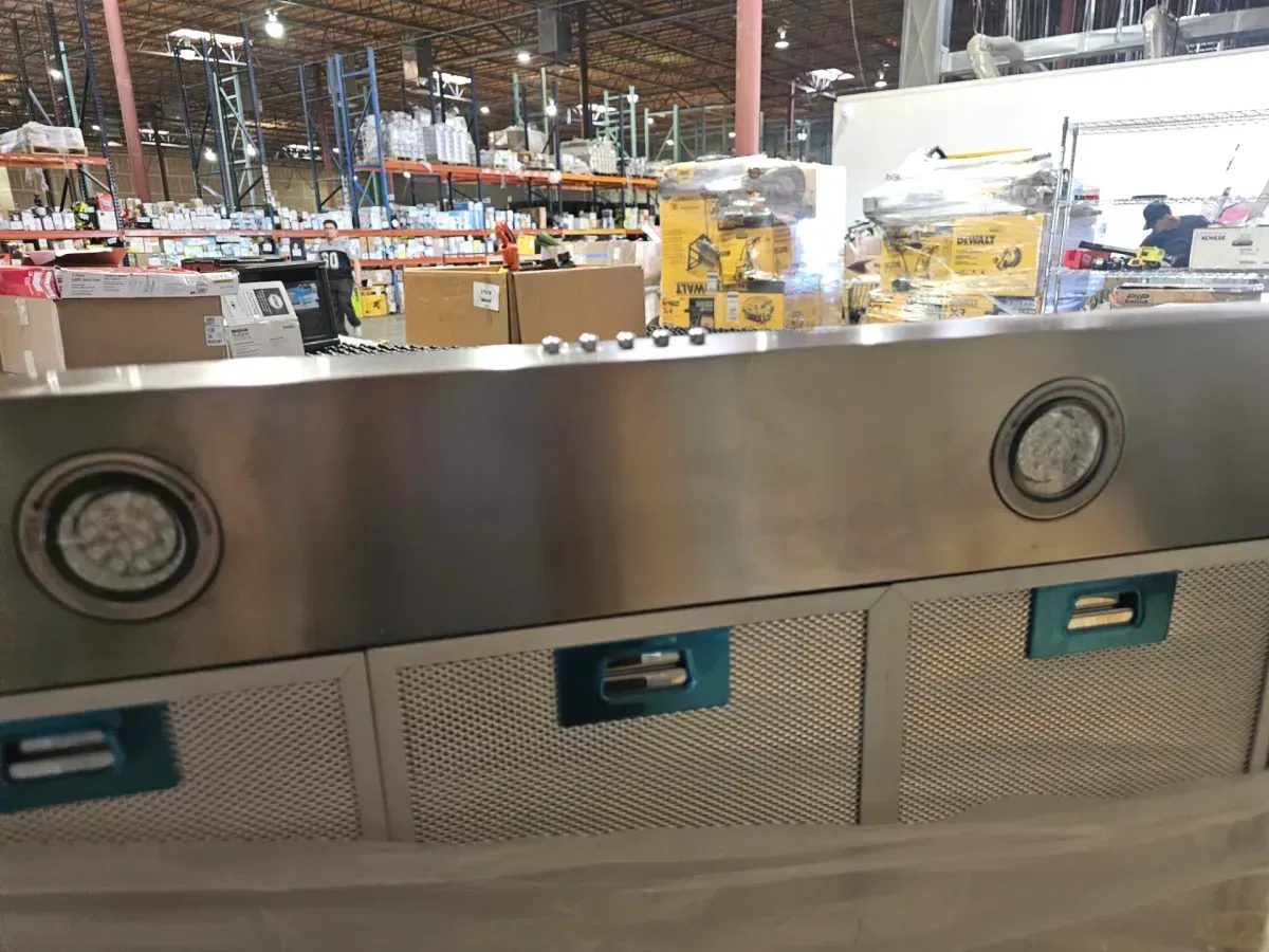 Classic 30 in. 300 CFM Undermount Range Hood with LED Light in White - image 5