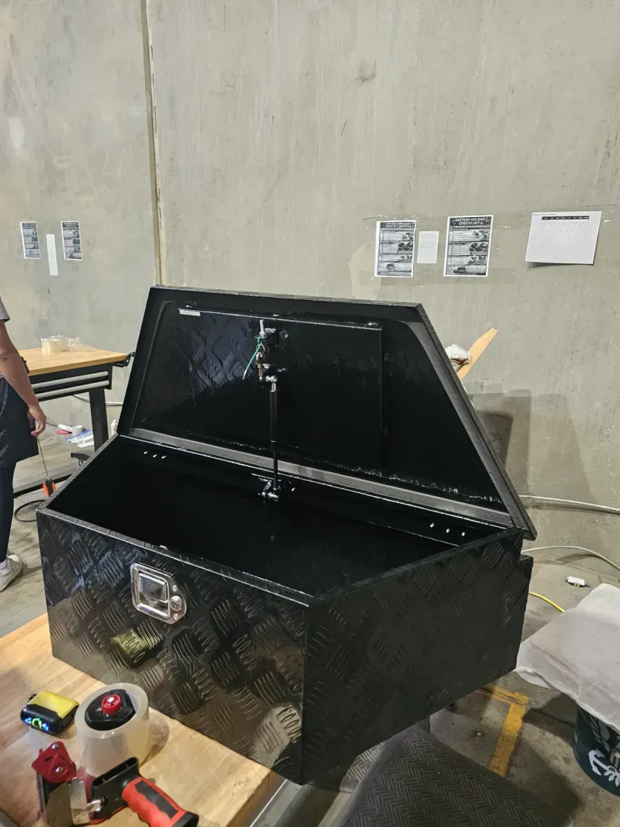 Heavy-Duty Black Aluminum Diamond Plate Truck/Trailer Tool Box - image 2