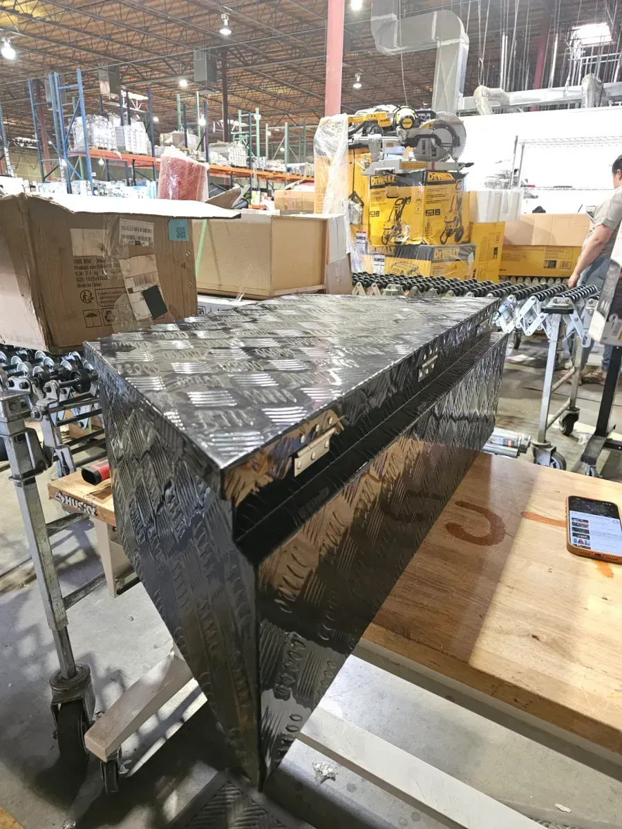 Heavy-Duty Black Aluminum Diamond Plate Truck/Trailer Tool Box - image 4