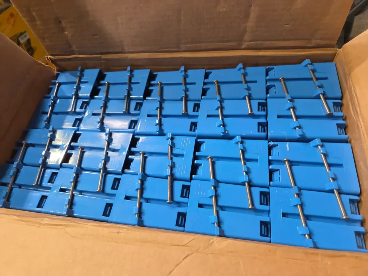 Single-Gang Nail-On New Work Electrical Box - image 2