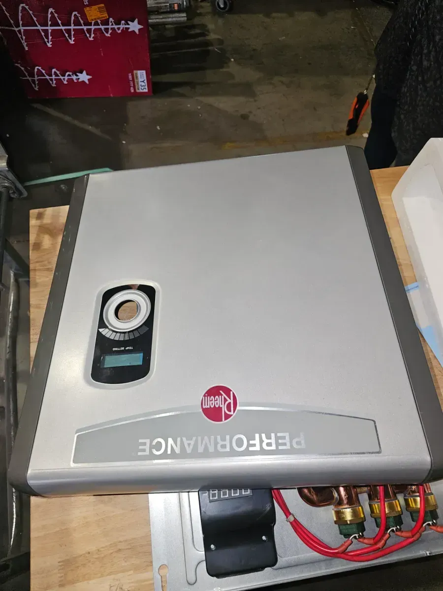 Performance 27 kW 5.27 GPM 240-Volt Self-Modulating Electric Tankless Water Heater - image 2