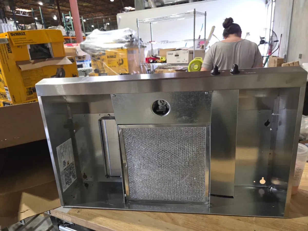 AR1 Series 30 in. 270 Max Blower CFM 4-Way Convertible Under-Cabinet Range Hood with Light in Stainless Steel - image 3