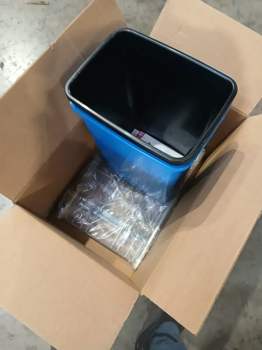 Black Double Pull Out Trash Can 35 Qt for Kitchen - image 3