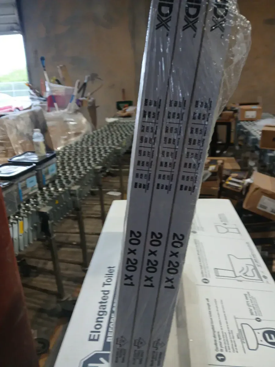 20 in. x 20 in. x 1 in. Standard Pleated Furnace Air Filter FPR 5, MERV 8 (3-Pack) - image 4