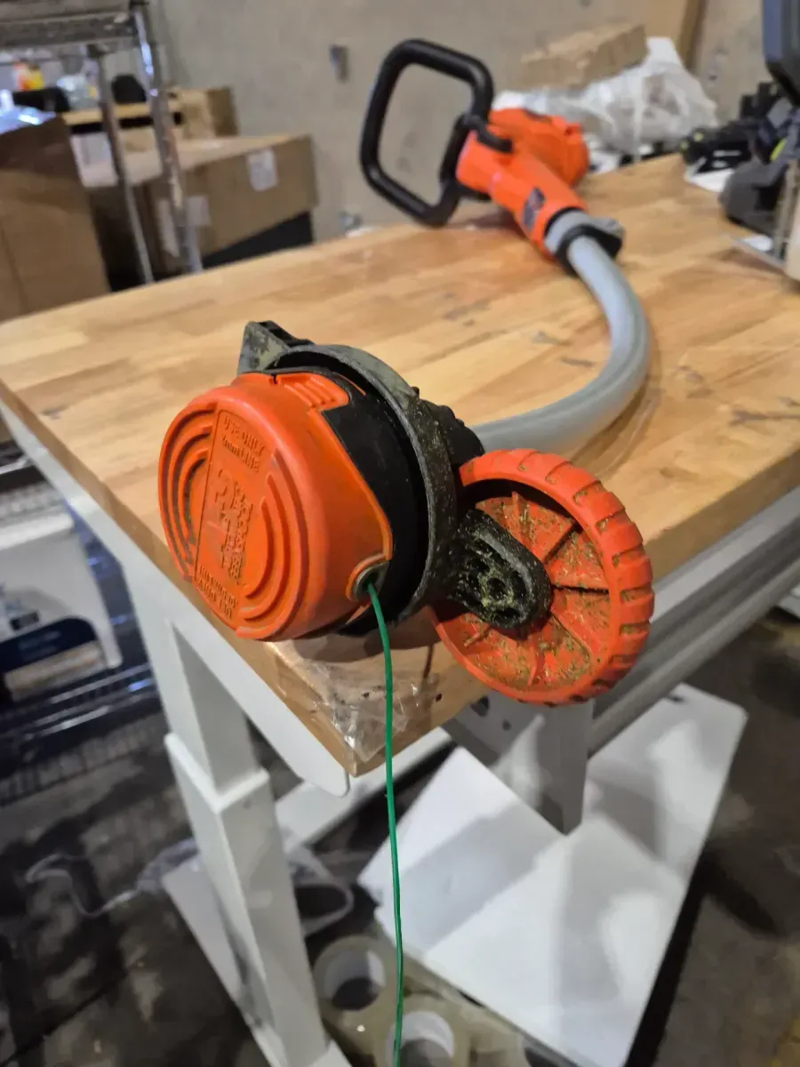 14 in. 7.5 AMP Corded Electric Curved Shaft 0.080 in. Single Line 2-in-1 String Trimmer & Lawn Edger with Automatic Feed - image 5