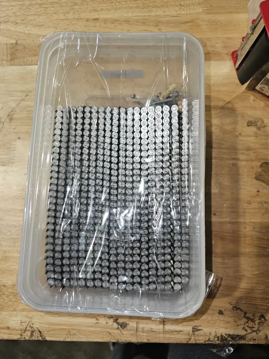 3 in. x 0.131 in. 21° Plastic Collated Bright Coated Smooth Shank Round Head Nails 1000 per Box - image 2