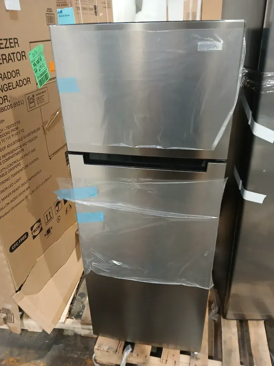 Vissani 7.2 cu. ft. Top Freezer Refrigerator in Fingerprint Resistant Stainless Steel Look - image 2