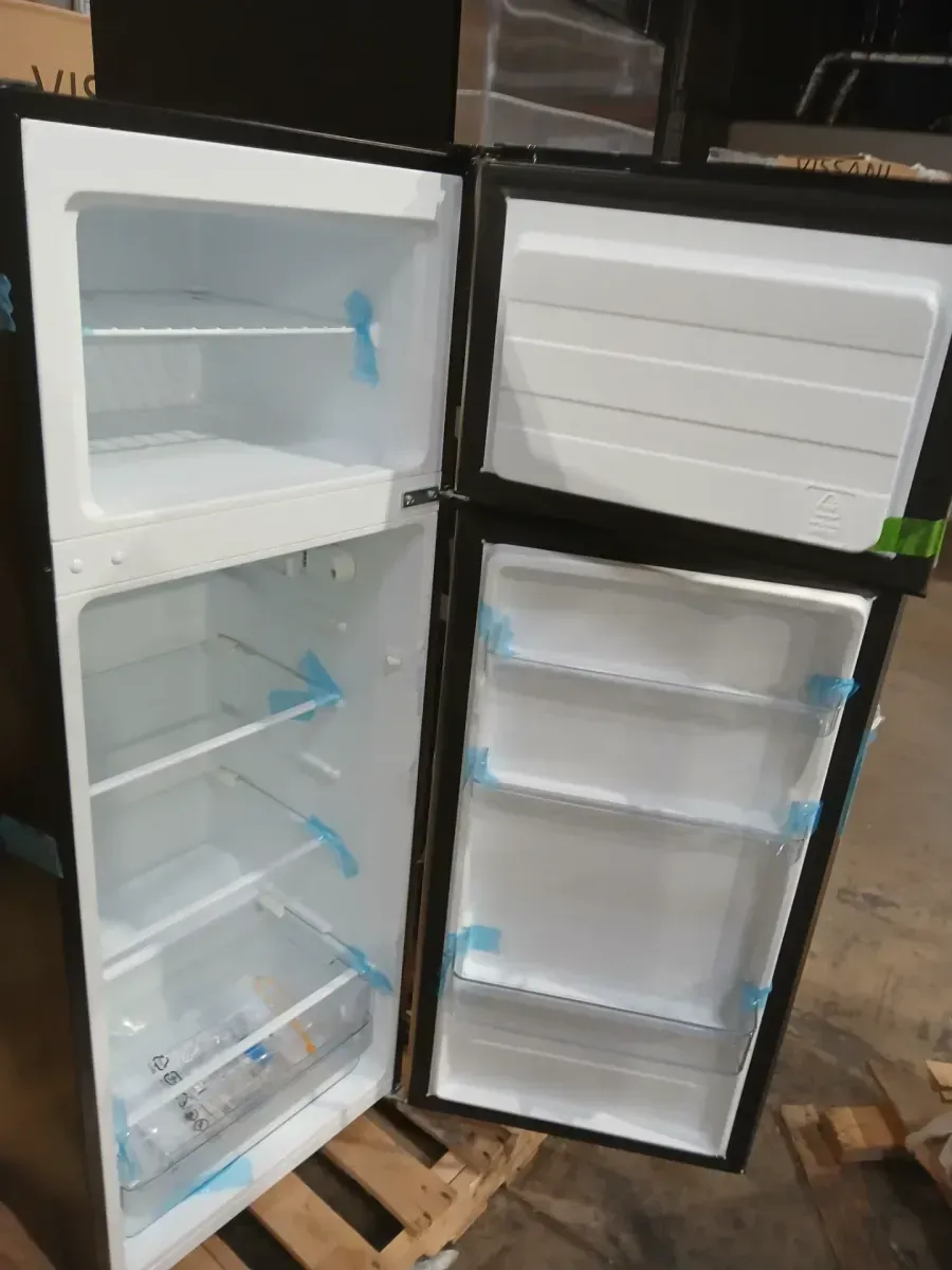 Vissani 7.2 cu. ft. Top Freezer Refrigerator in Fingerprint Resistant Stainless Steel Look - image 8