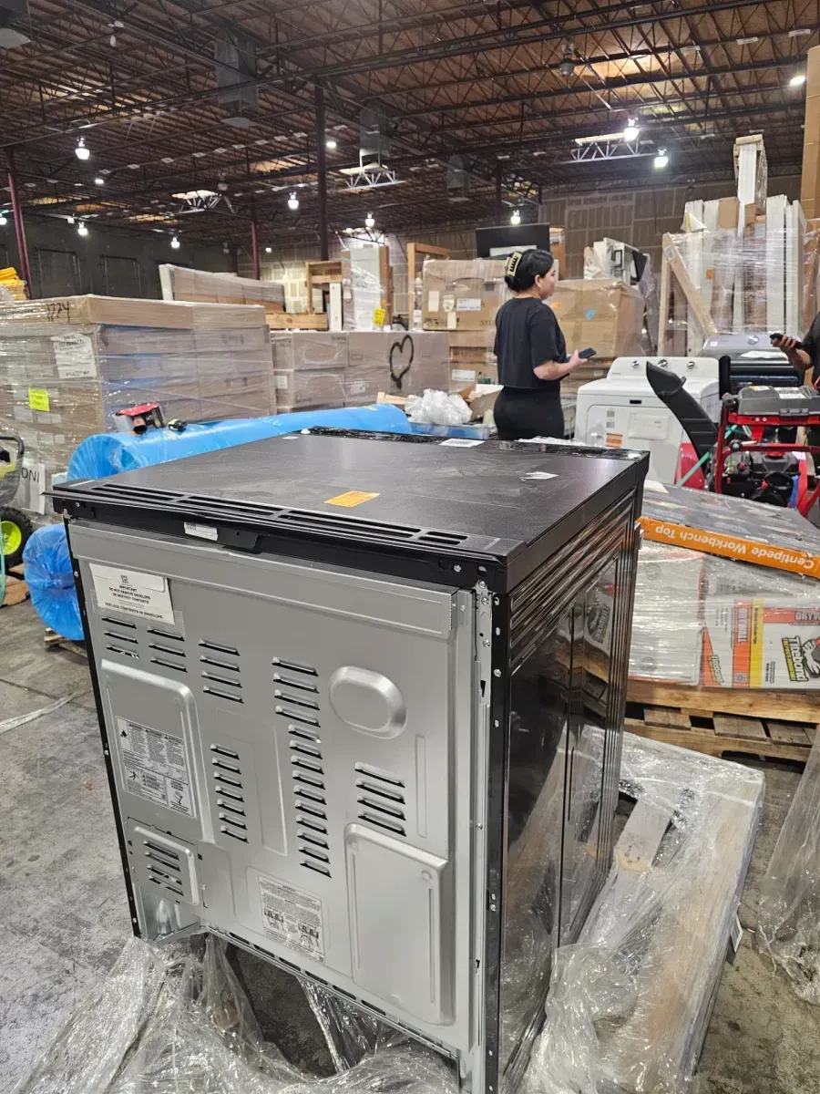 *** Reference photo *** Customer Reviews for Samsung Bespoke 30 in. 6.3 cu. ft. 4-Burner Element Smart Slide-In Induction Range in White Glass with Air Sous Vide - image 3