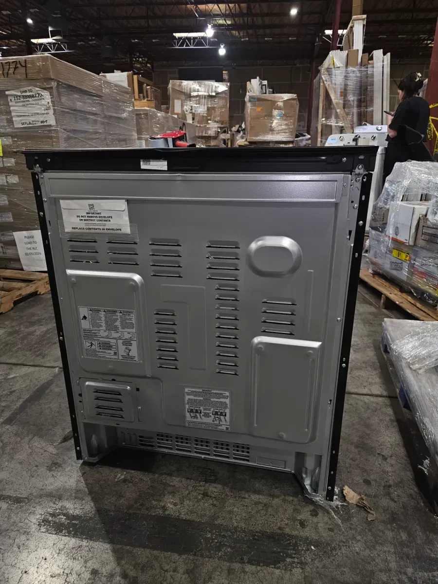 *** Reference photo *** Customer Reviews for Samsung Bespoke 30 in. 6.3 cu. ft. 4-Burner Element Smart Slide-In Induction Range in White Glass with Air Sous Vide - image 8