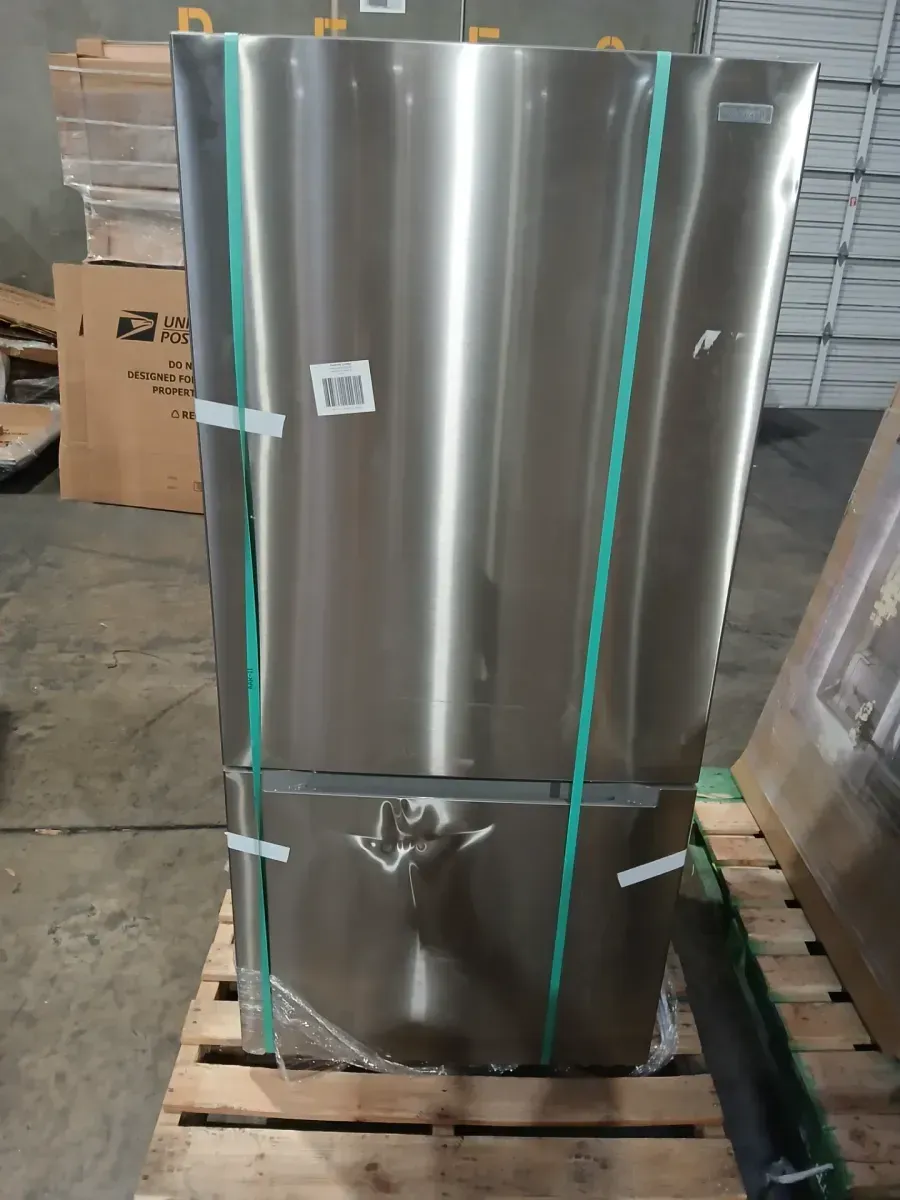 Vissani 30 in. 18.7 cu. ft. Bottom Freezer Refrigerator in Fingerprint Resistant Stainless Steel, Garage Ready - image 3