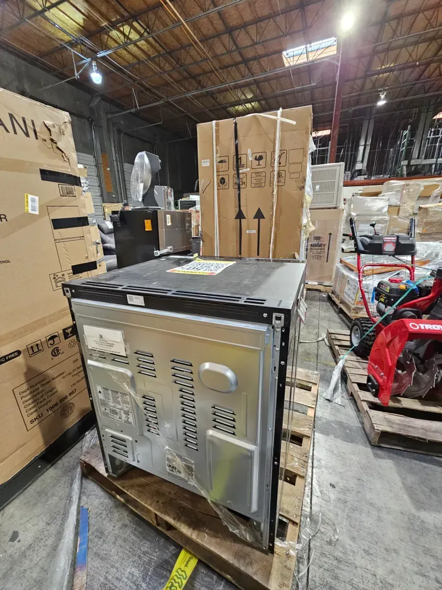 Bespoke 30 in. 6.3 cu. ft. 4-Burner Element Smart Slide-In Induction Range in White Glass with Air Sous Vide - image 5