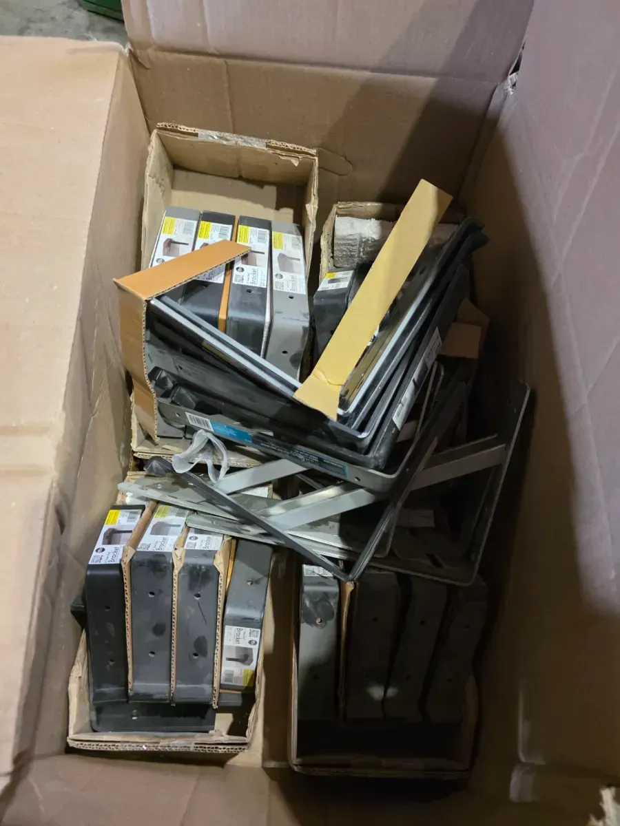 Pallet of 4 Large Home Depot Moving Boxes - Unmanifested Merchandise - image 5