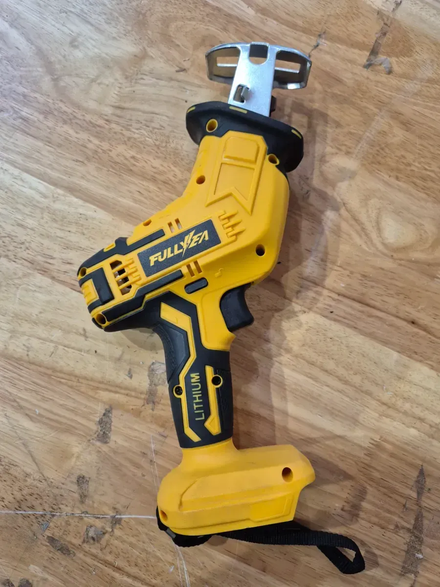 FULLYEA Cordless Mini Reciprocating Saw - image 1