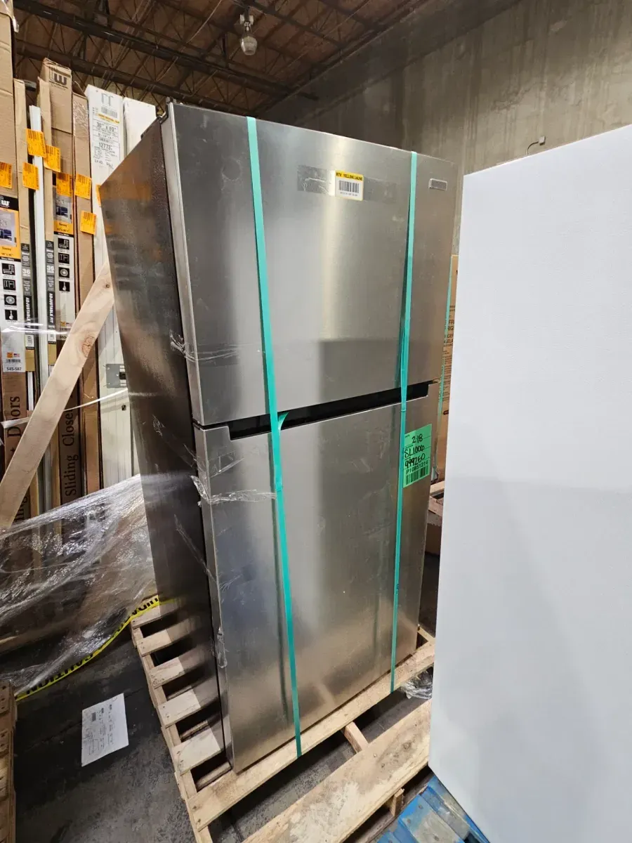 Vissani 18.1 cu. ft. Top Freezer Refrigerator in Fingerprint Resistant Stainless Steel Look, Garage Ready - image 4