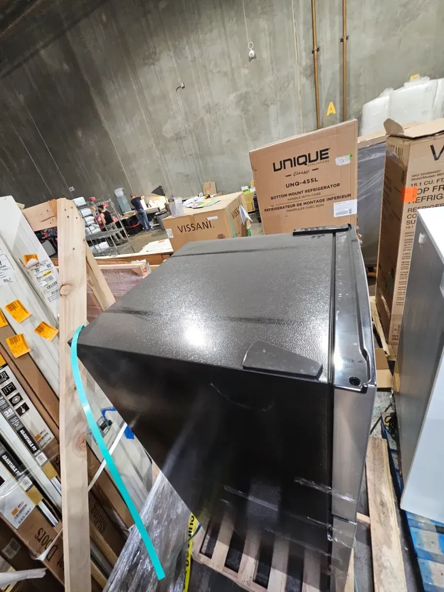 Vissani 18.1 cu. ft. Top Freezer Refrigerator in Fingerprint Resistant Stainless Steel Look, Garage Ready - image 6