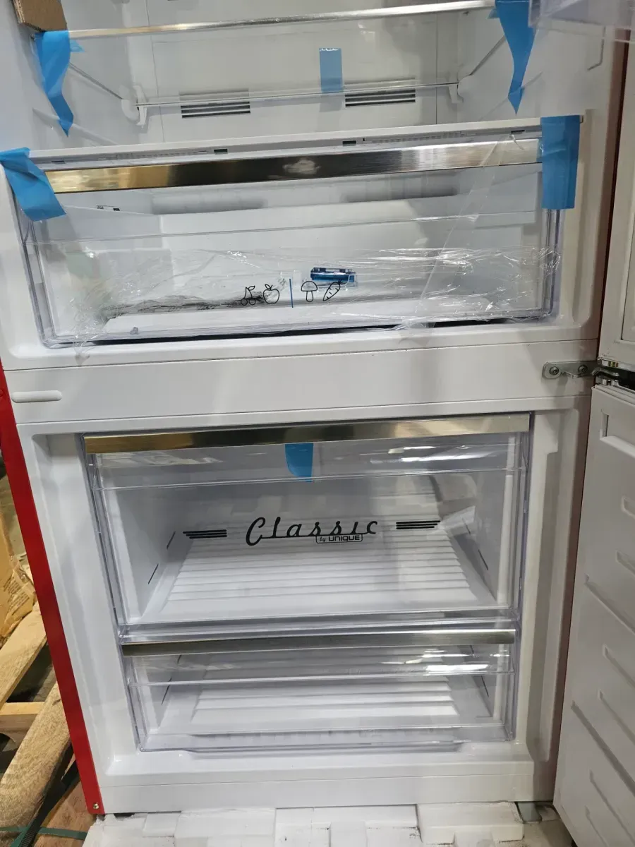 Classic Retro 28 in. 16.7 cu. ft. Frost Free Bottom Freezer Fridge in Candy Apple Red, Energy Star - image 8