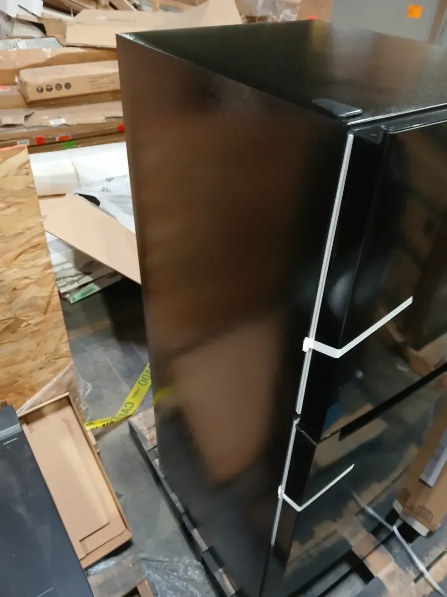 10.1 cu. ft. Top Freezer Refrigerator in Black, Garage Ready - image 3