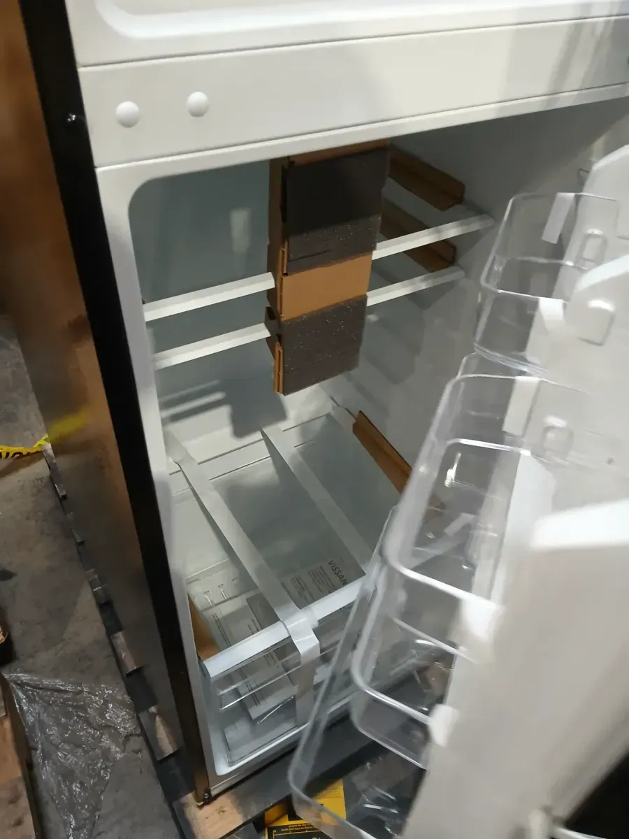 10.1 cu. ft. Top Freezer Refrigerator in Black, Garage Ready - image 6