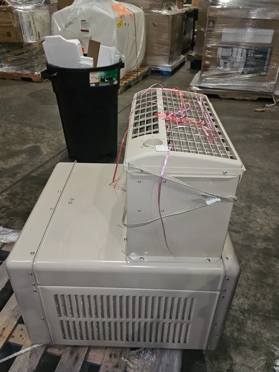 Champion Cooler 5,000 CFM Side-Draft Evaporative Window Cooler - image 3