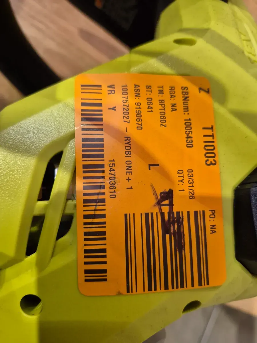 ***Not working ***ONE+ 18V 22 in. Lithium-Ion Cordless Hedge Trimmer with 2.0 Ah Battery and Charger - image 2