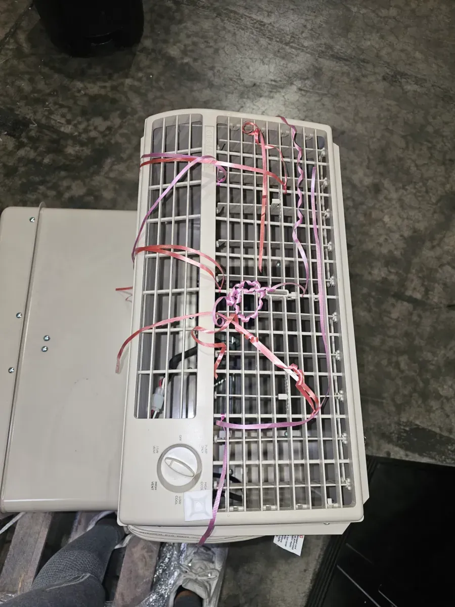 Champion Cooler 5,000 CFM Side-Draft Evaporative Window Cooler - image 6