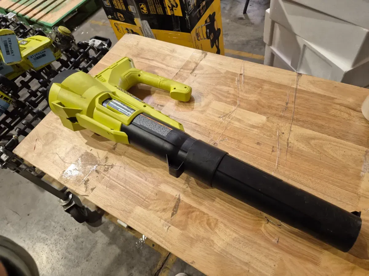 ONE+ 18V 90 MPH 250 CFM Cordless Battery Leaf Blower/Sweeper with 2.0 Ah Battery and Charger - image 3