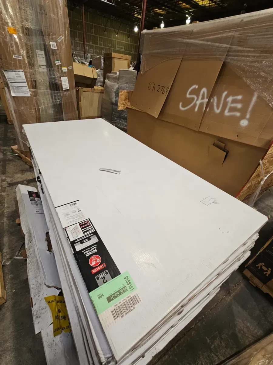 Modern Frameless Sliding Glass Bathtub Door - image 2