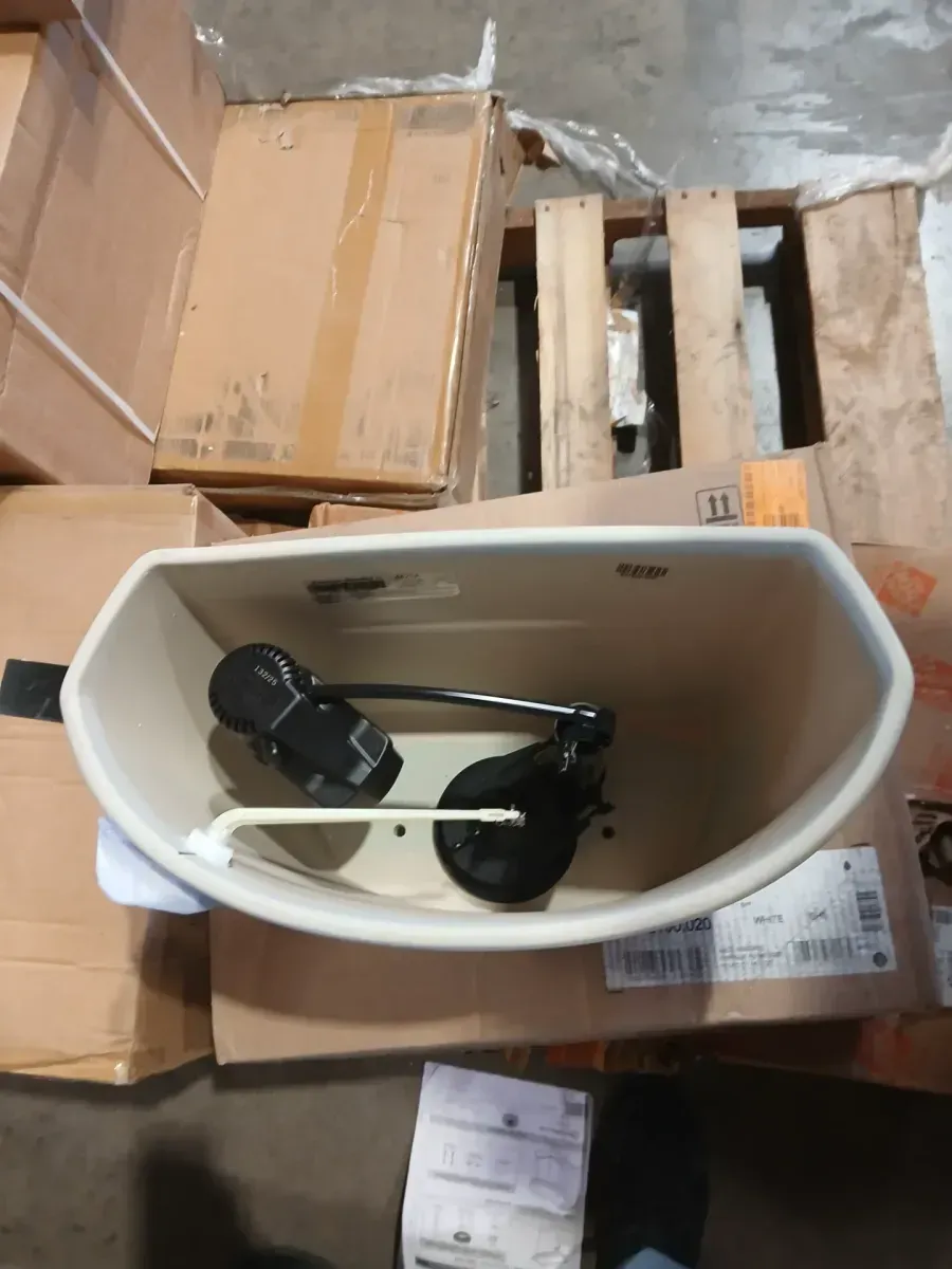 American Standard Cadet 3 Toilet Tank in White (Colony3 1.28 GPF Single Flush Toilet Tank Only with Pressure Assisted Flushing Technology in White) - image 7